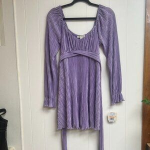NWT Charmed Hearts Juniors Plissé Tie Waist Lavender Skater Dress Size Small